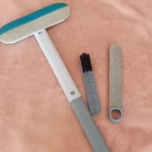 Escova Removedora de Pêlos de Cão para Mobiliário recebida do cliente K***n