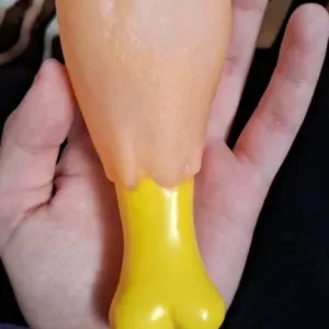 Recebi o brinquedo de mastigar Pernil de Frango com Guizo do cliente E*******i.