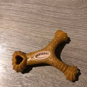 Recebido Brinquedo de Madeira Indestrutível para Mastigar e Limpeza dos Dentes de um cliente F*****r.