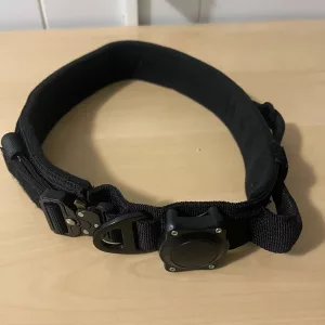 Coleira tática para cães com suporte para AirTag e pega, recebida do cliente G******i.