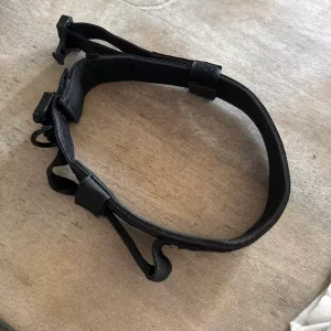 Coleira tática para cão com suporte para AirTag e pega recebida do cliente F*****g.